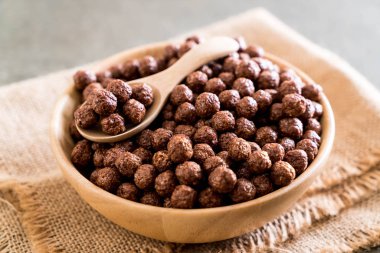 Çikolatalı gevrek kase