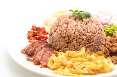 Pirinç ve karides ezmesi.