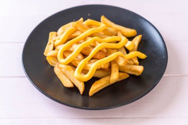 peynir ile kızarmış patates