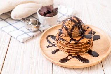 Çikolatalı dondurma ile gözleme