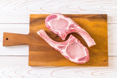 domuz pirzolası ham