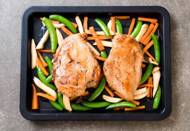 Sebzeli ızgara tavuk