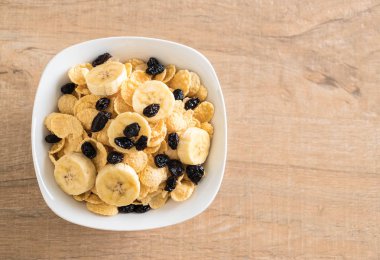 muz, Kuru üzüm ve süt ile tahıl 