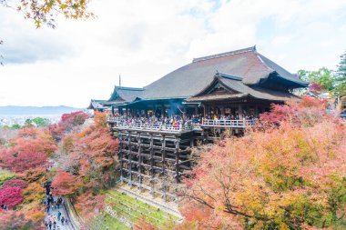 Kyoto, Sonbahar sezonu Kiyomizu veya Kiyomizu-dera Tapınağı.