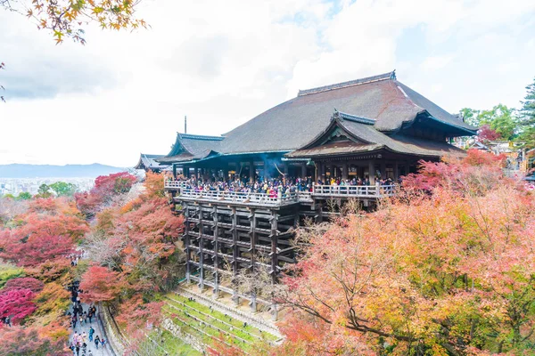 Tempel Kiyomizu of Kiyomizu-dera in autum seizoen in Kyoto. — Stockfoto