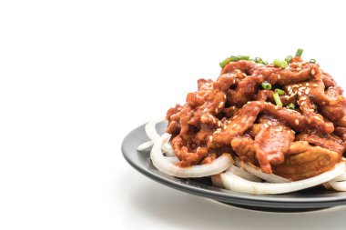 Baharatlı Kore soslu (bulgogi kızarmış domuz eti)