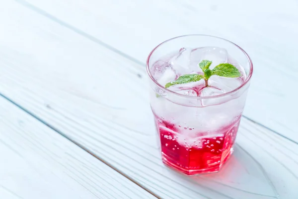 Iced aardbei soda — Stockfoto