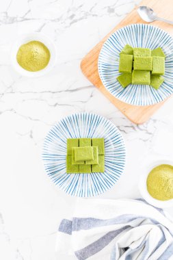 yumuşak çikolata yeşil çay 