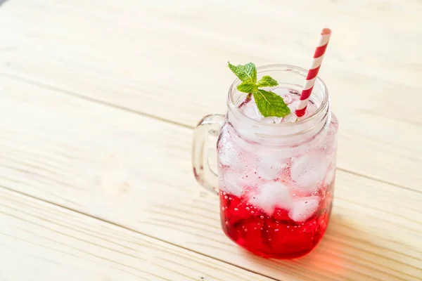 Iced aardbei soda — Stockfoto