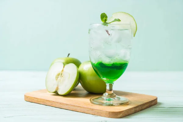 Grüner Apfel Soda — Stockfoto