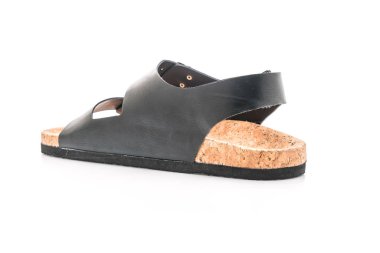 Erkek deri sandalet beyaz arka plan üzerinde