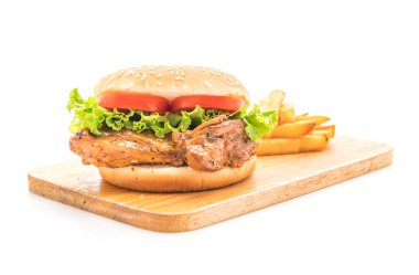 Izgara tavuk burger