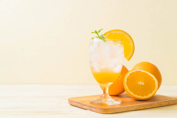 orange juice with soda