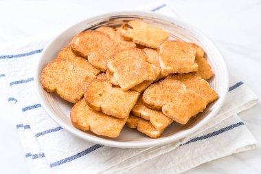 pişmiş ekmek sarımsaklı ekmek