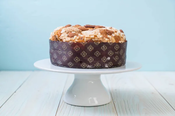 Raisin bread cake with almond — Stock Photo, Image
