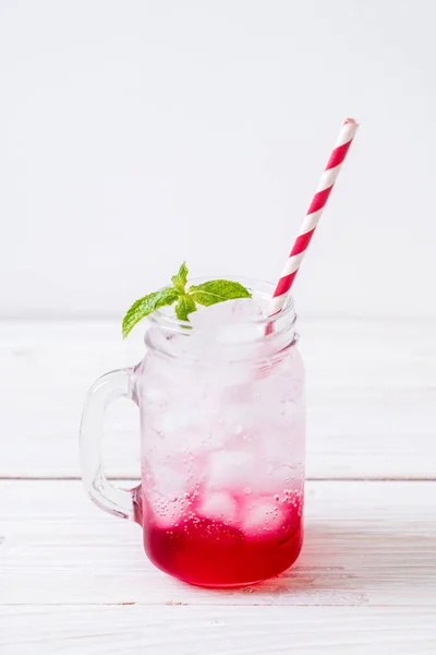 Soda aux fraises glacées — Photo
