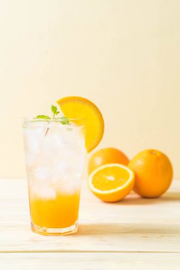 soda ile portakal suyu