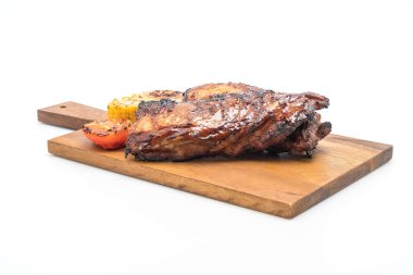 Izgara domuz pirzolası. 