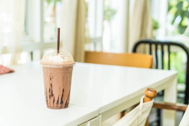 buzlu çikolata (muzlu süt)