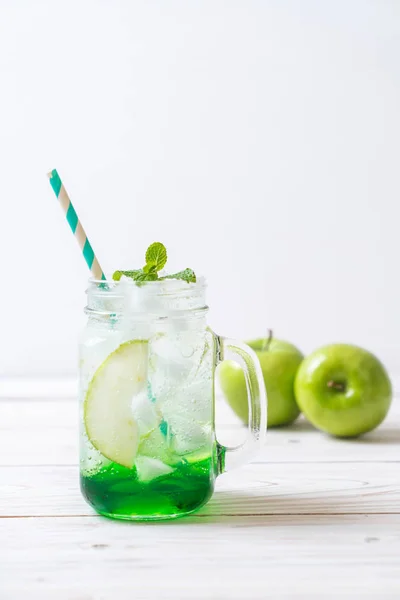 Grüner Apfel Soda — Stockfoto