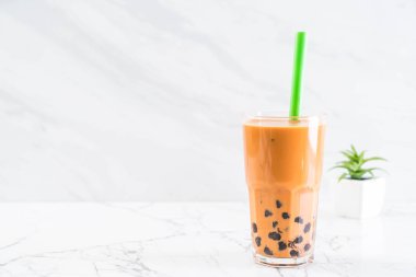 kabarcık ile Tay süt çay