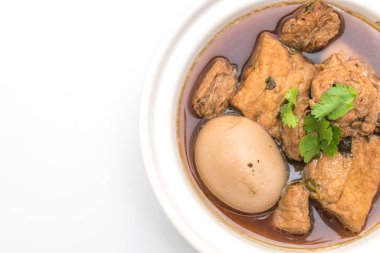 soya peyniri ile tatlı sos haşlanmış yumurta