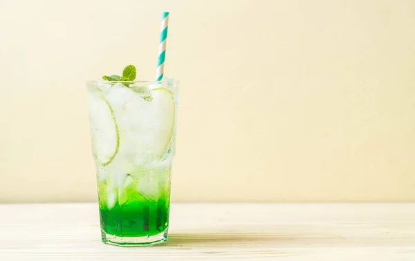 Grüner Apfel Soda — Stockfoto