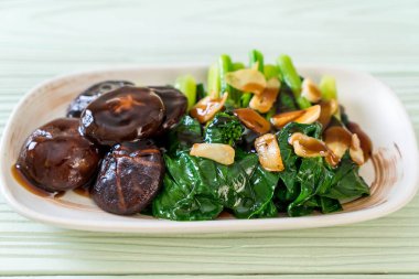 İstiridye soslu kızarmış Hong Kong Kale heyecan