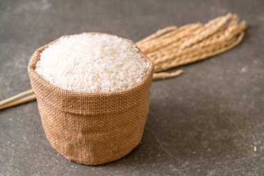 Tayland pirinç yasemin