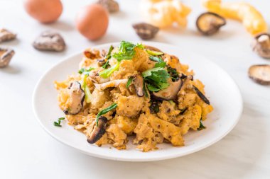 Kızarmış balık maw