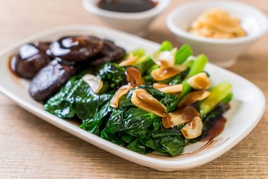 İstiridye soslu kızarmış Hong Kong Kale heyecan