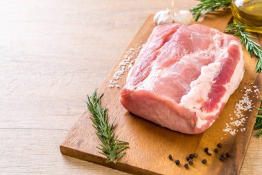 taze domuz ham filetosu