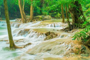 Erawan şelale, Erawan Milli Parkı Thaila içinde Kanchanaburi itibariyle