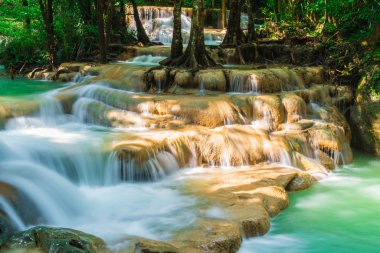 Erawan şelale, Erawan Milli Parkı Thaila içinde Kanchanaburi itibariyle