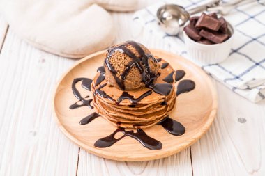 Çikolatalı dondurma ile gözleme