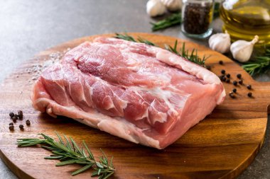 taze domuz ham filetosu