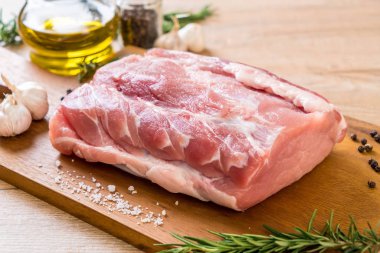 taze domuz ham filetosu