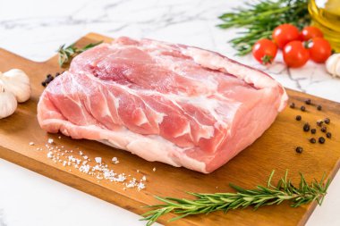 taze domuz ham filetosu