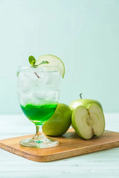 Grüner Apfel Soda — Stockfoto