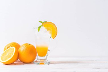 soda ile portakal suyu