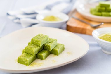 yumuşak çikolata yeşil çay 