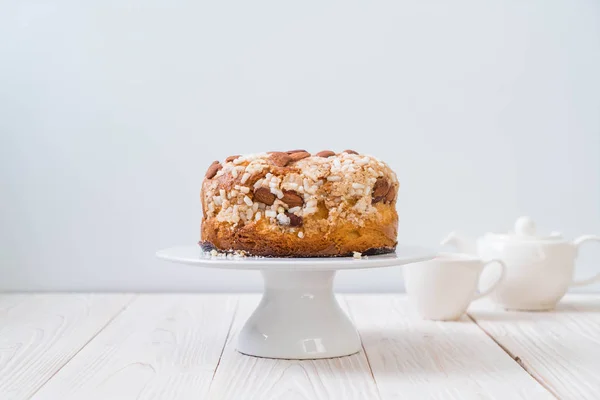 Raisin bread cake with almond — Stock Photo, Image