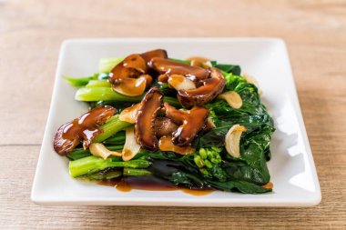 İstiridye soslu kızarmış Hong Kong Kale heyecan