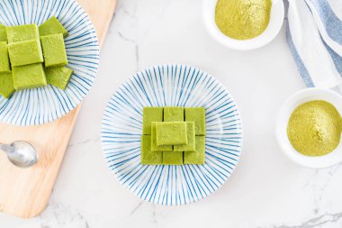 yumuşak çikolata yeşil çay 