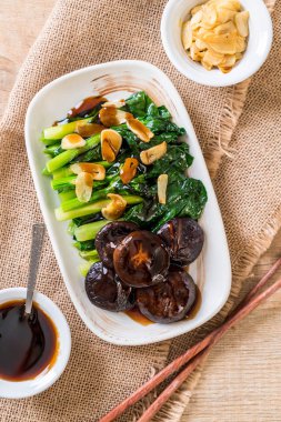 İstiridye soslu kızarmış Hong Kong Kale heyecan