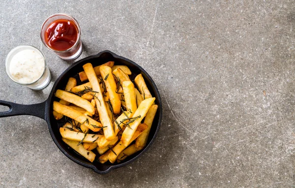 French fries with sauce — Stock Photo, Image