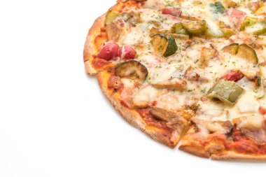 Vejetaryen pizza beyaz zemin üzerine