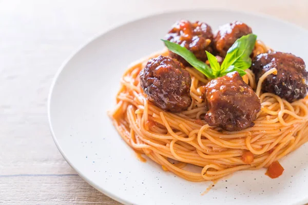 Spaghete cu chiftele — Fotografie, imagine de stoc