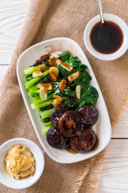 İstiridye soslu kızarmış Hong Kong Kale heyecan