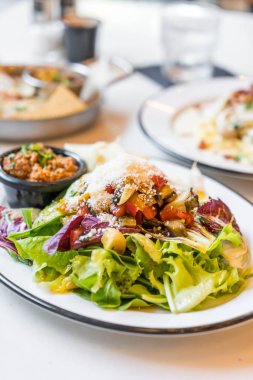 Meksika tako salatası